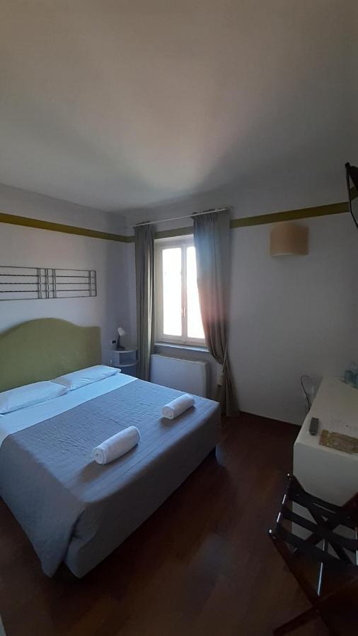 Albergo Moderno Лукка Экстерьер фото